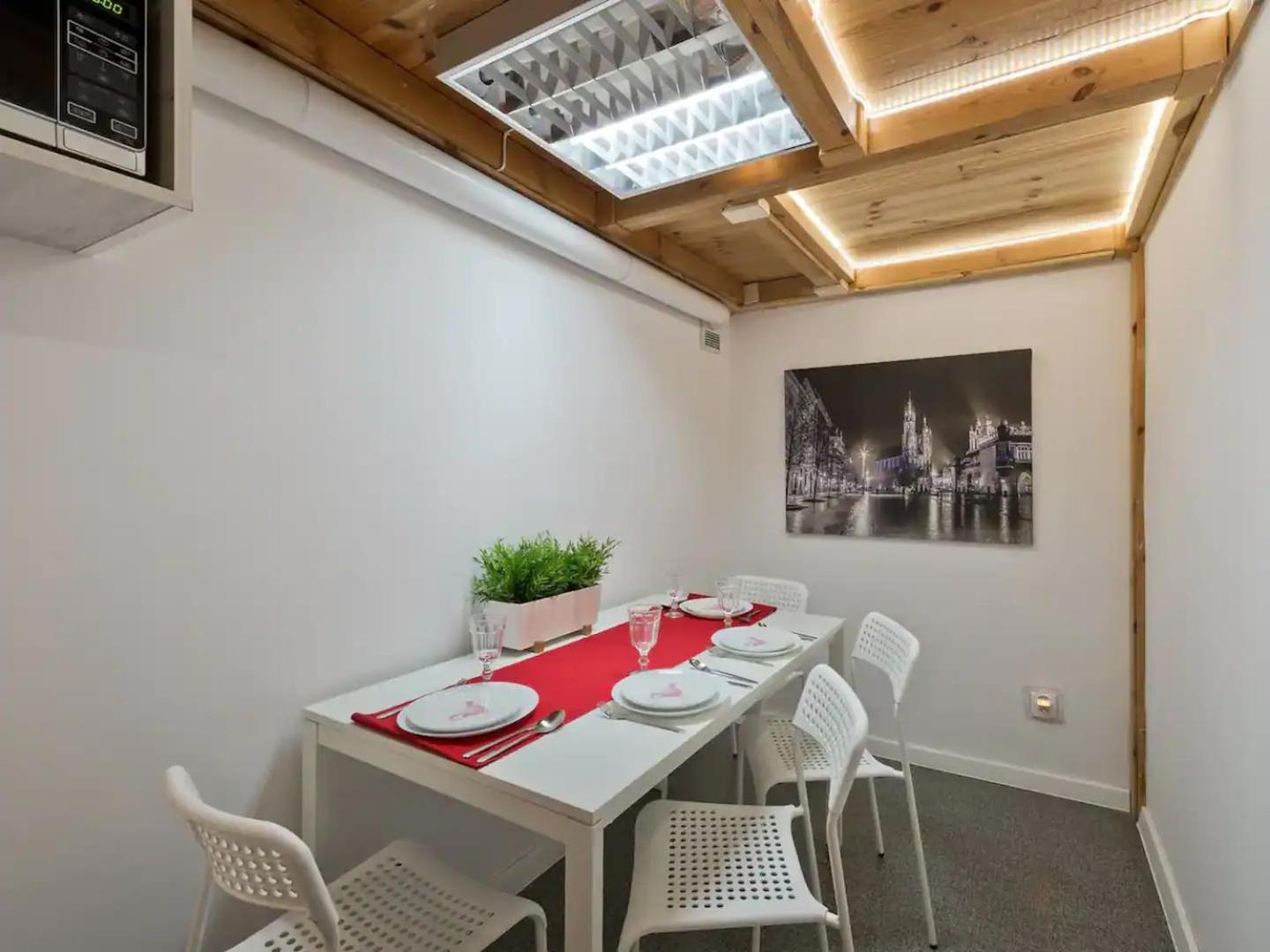 2-bedroom - 51 Dietla Street Apartmán